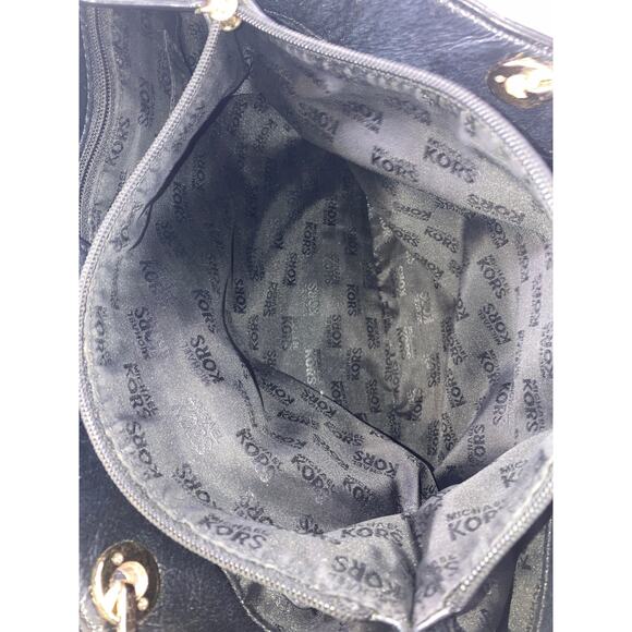 MICHAEL KORS, LARGE BLACK PEBBLED LEATHER SHOULDER BAG - Picture 10 of 15